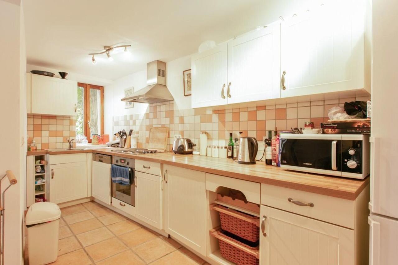 Вилла Charming And Quaint 2-Bed House In Marseillan Экстерьер фото