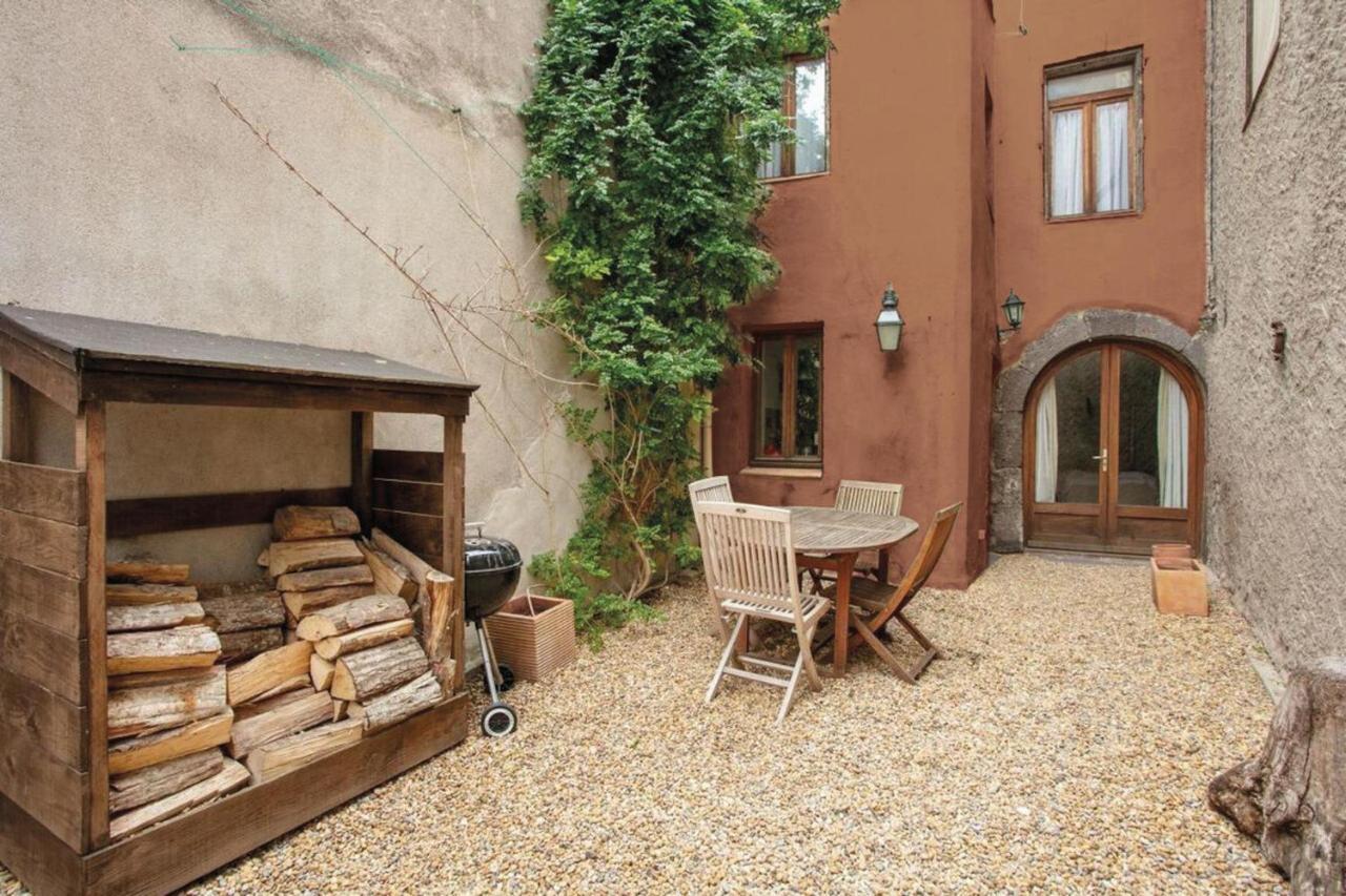 Вилла Charming And Quaint 2-Bed House In Marseillan Экстерьер фото