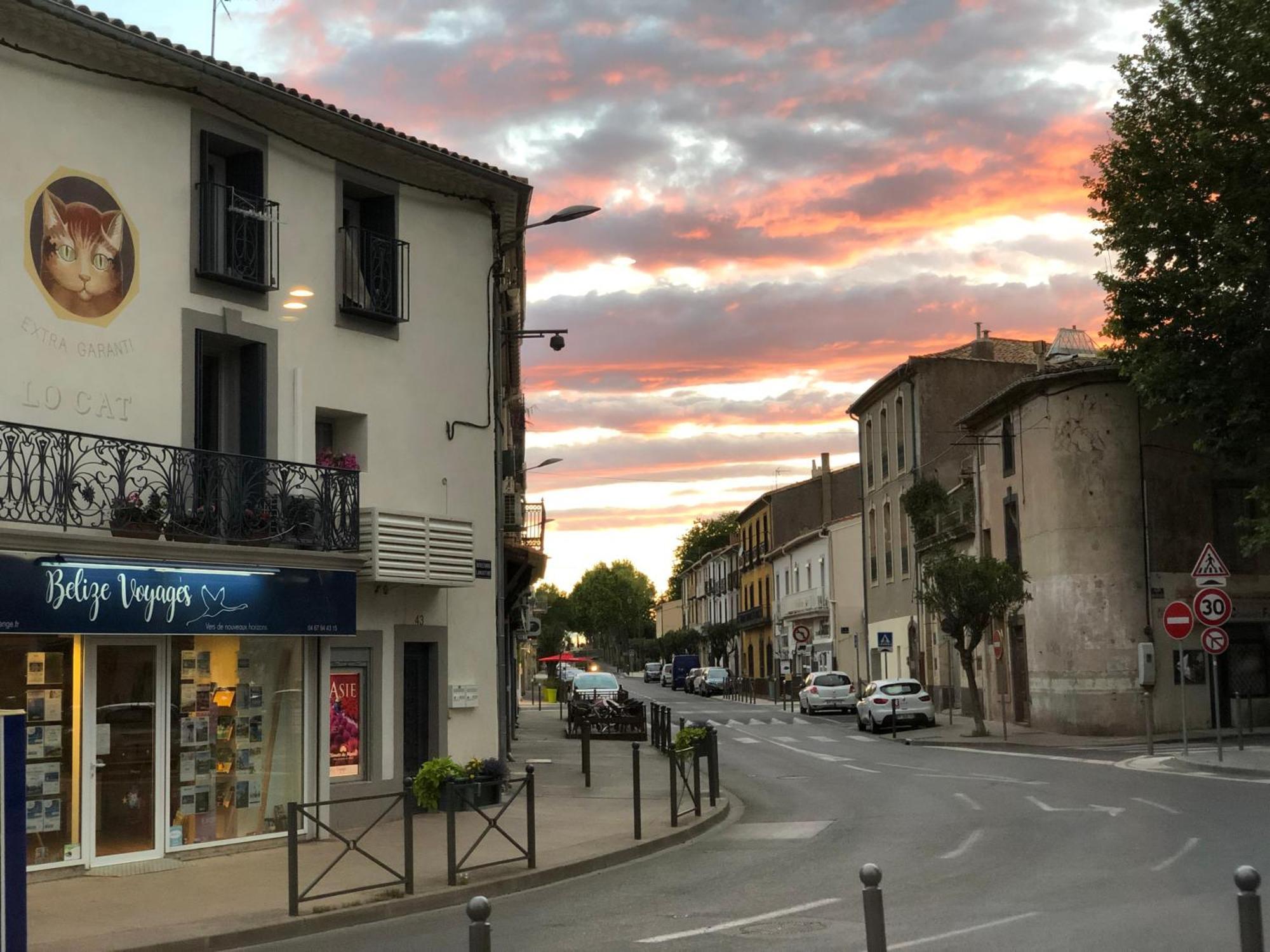 Вилла Charming And Quaint 2-Bed House In Marseillan Экстерьер фото