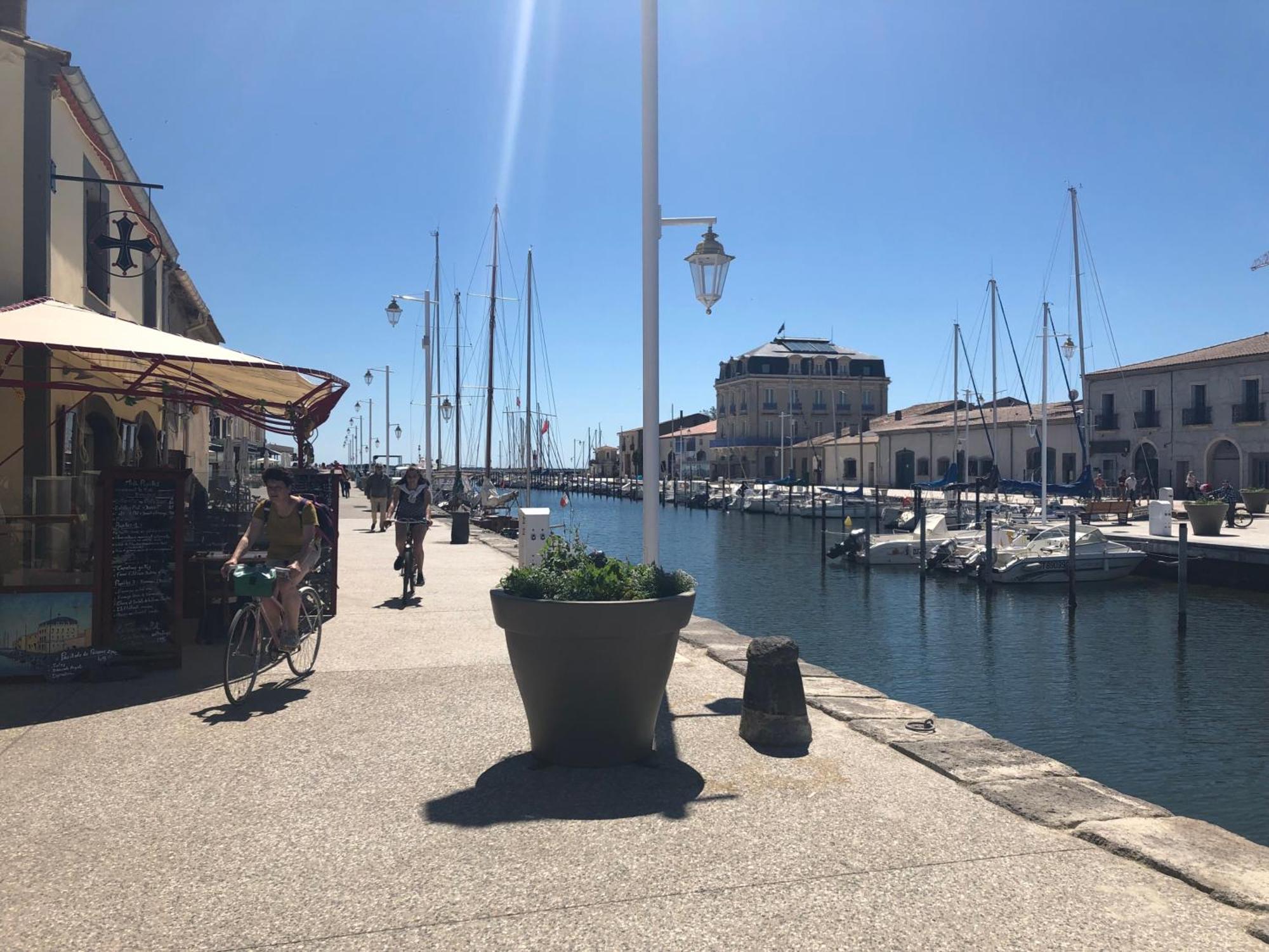 Вилла Charming And Quaint 2-Bed House In Marseillan Экстерьер фото